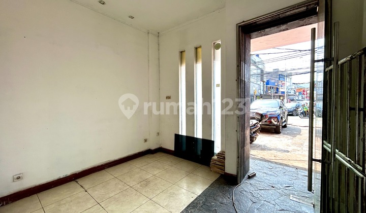 For Sale 3.5-Story Shop House, Strategic on Busy Main Road, Tebet, South Jakarta 2