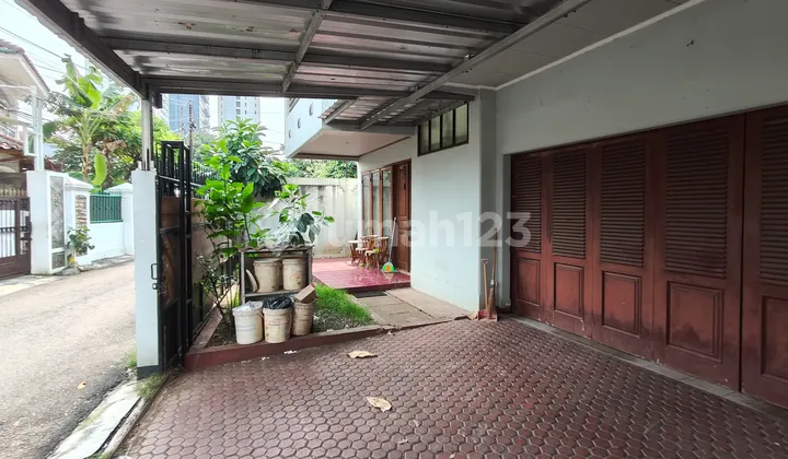 Rumah 2 Lantai, Siap Huni, Tenang Sejuk di Pejaten Timur, Jaksel