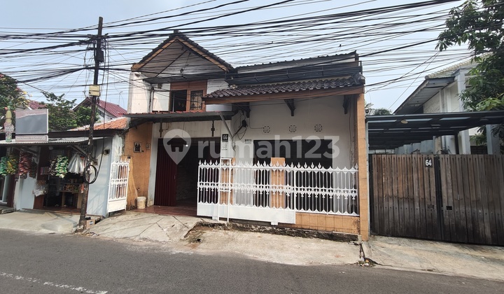 Strategic House with 2-car wide access, suitable for boarding house, Mampang Prapatan, South Jakarta