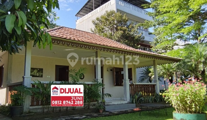 Dijual Rumah Asri dengan Taman yang Luas di Pakuan Hill Bogor 1