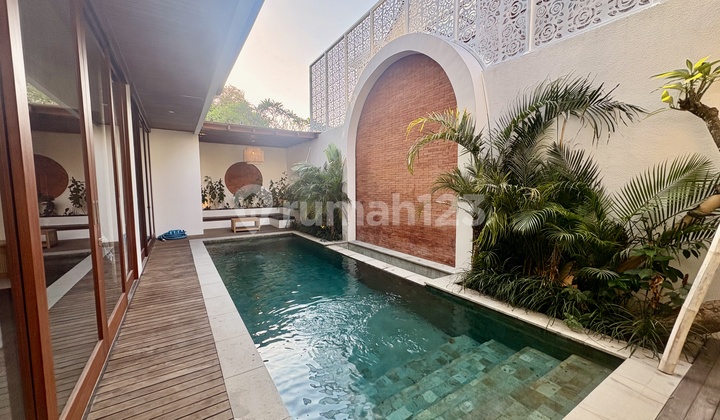 Villa 3 Bedrooms Dekat Pantai Sanur - 33 Tahun Leasehold