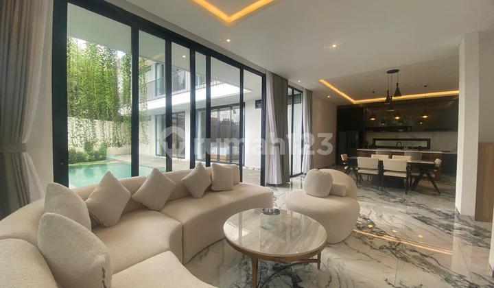 Luxury Villa in the Scenic Canggu Area with Private Access