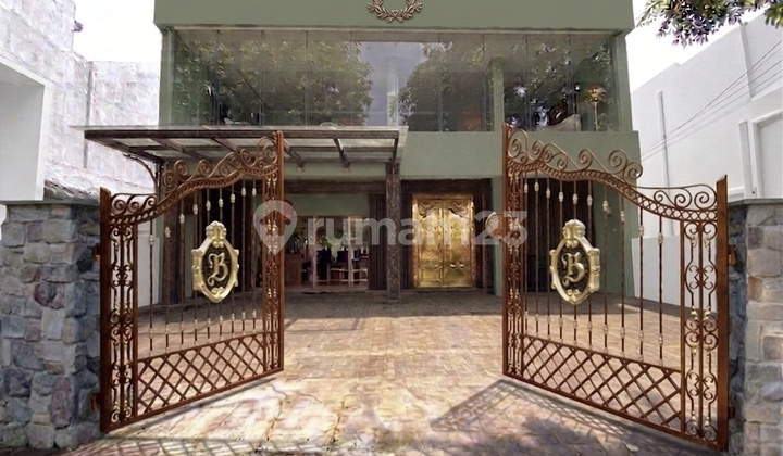 Ruko 2 Lantai di Pusat Bisnis Kota Gresik