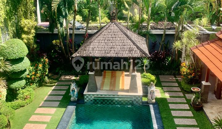 Beautiful 3 Bedroom Villa Near Berawa Beach
