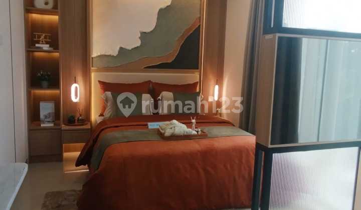 New 3-Storey House in Malibu Village Only 1.5 M 2