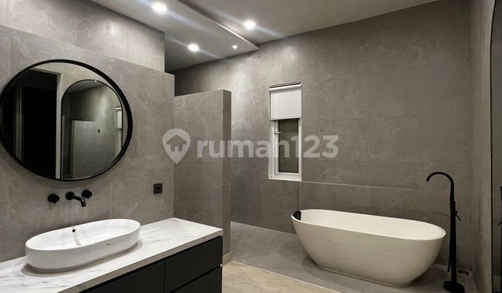 Really Cheap This - New 3-Story House in Sutera Onyx Alam Sutera 2