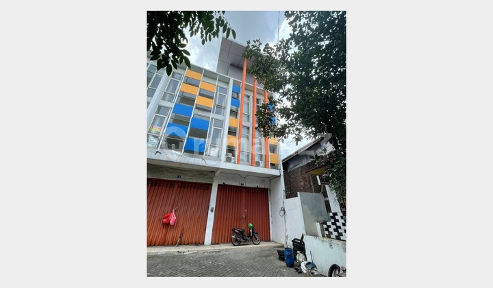 New Affordable Shop House in Gres, Strategic Location on Raya Panjang Jiwo, Surabaya 1