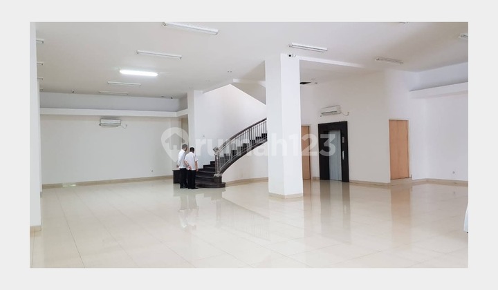 Tanah + Bangunan Bagus & Lokasi Strategis di Jemursari, Surabaya