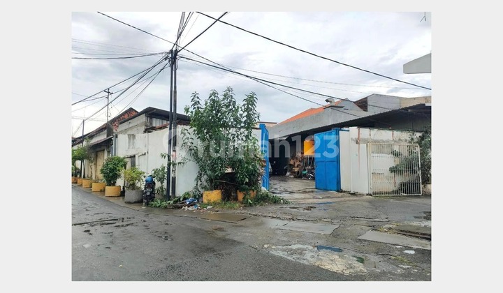 Auction of Cheap Warehouse on Kunir Street, Just a Step Away from Indrapura Main Road