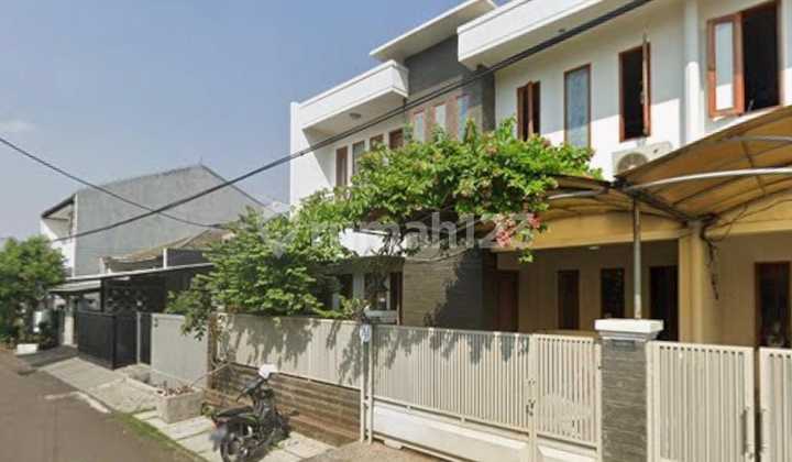 Rumah Mewah 2 Lantai di Bintaro Sektor 2 Dekat Lokasi Nyaman