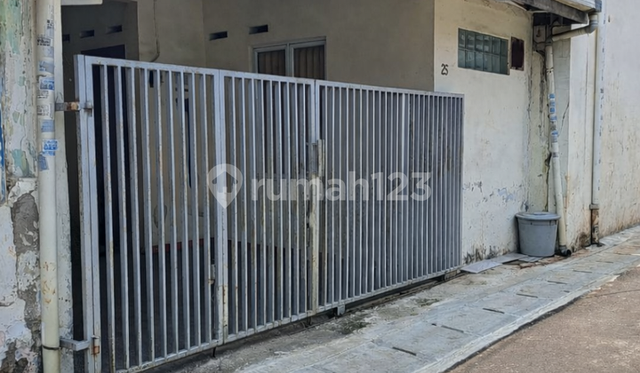 Dijual Rumah Lokasi Strategis Tengah Kota Lingkungan Nyaman Dijual Rumah Lokasi Strategis Tengah Kota Lingkungan Nyaman