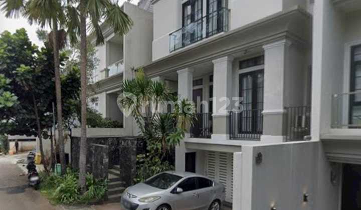 Rumah 3 Lantai Minimalis Lokasi Nyaman SHM 2