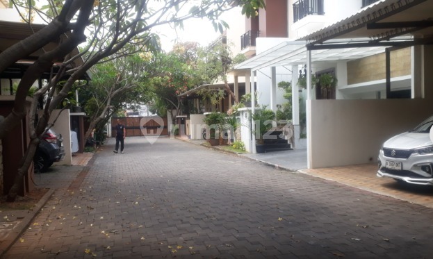 Dijual Rumah Bagus Lt 208 M2 di Pejaten Pasar Minggu Jakarta Selatan 2