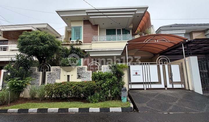 For Sale Cheap House 324 M2 Land Below Market Price! in Joglo, West Jakarta