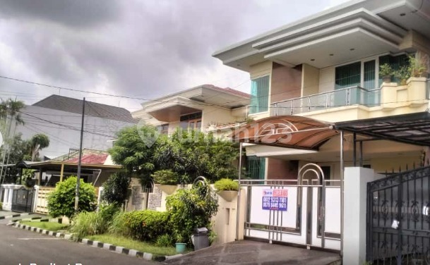 For Sale Cheap House 324 M2 Land Below Market Price! in Joglo, West Jakarta For Sale Cheap House 324 M2 Land Below Market Price! in Joglo, West Jakarta