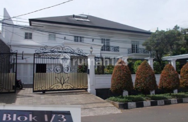 Dijual Rumah Mewah di Kebon Jeruk Jakarta Barat Dijual Rumah Mewah di Kebon Jeruk Jakarta Barat