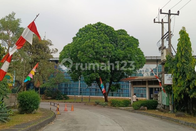 Office Building For Sale in Gunung Putri, Bogor Office Building For Sale in Gunung Putri, Bogor