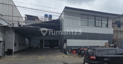 Warehouse/Business Space for Sale, 462 M2 Land Area, Strategic Location, Below Market Price in Grogol Petamburan, West Jakarta