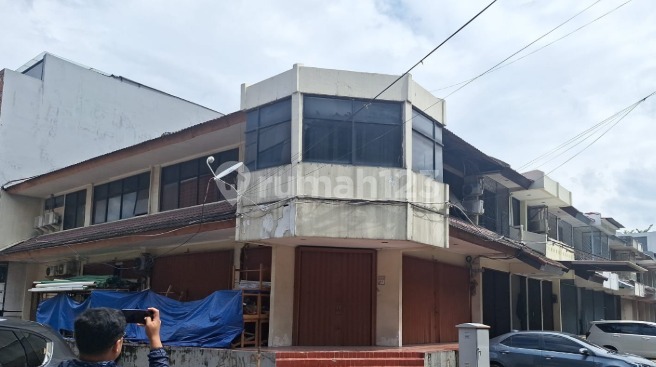 Dijual Ruko Hook di Srengseng Jakarta Barat Dijual Ruko Hook di Srengseng Jakarta Barat