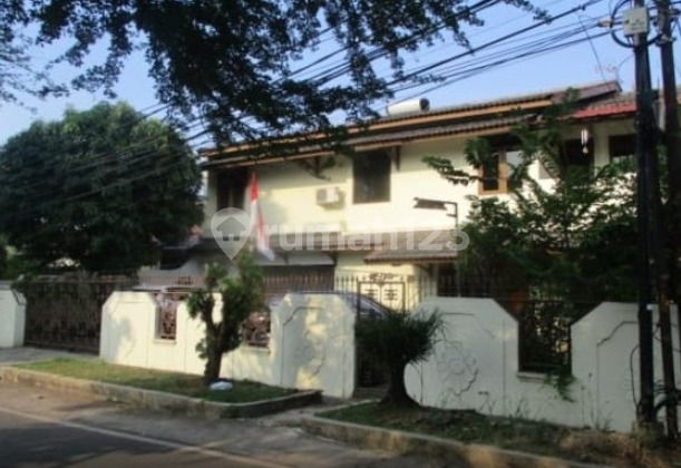 Dijual Lelang Rumah di Jakarta Timur 2