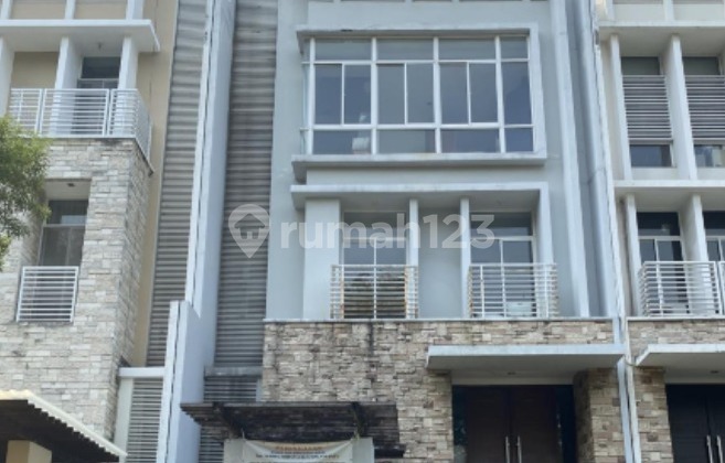 Dijual Rumah 3 Lantai di Kelapa Gading Jakarta Utara
