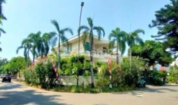 Dijual Rumah Mewah Hook di Kembangan Jakarta Barat 2