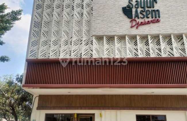 Dijual Ruko Gandeng3 Lantai di Ruko Sorrento Junction Jl. Ir Soekarno Paramount Serpong Tangerang Dijual Ruko Gandeng3 Lantai di Ruko Sorrento Junction Jl. Ir Soekarno Paramount Serpong Tangerang