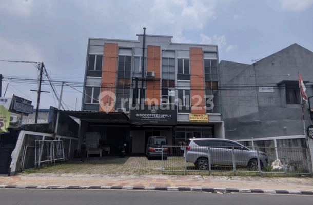 For Sale: 3-Story Shop House, Strategic Roadside Location in East Ciputat, South Tangerang 1