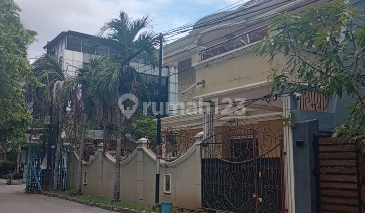Super Cheap for Sale! 256 Square Meter Auction House in Sunter Paradise Housing Complex, Sunter, North Jakarta