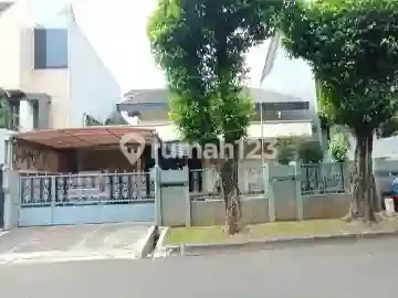 Dijual Murah! Rumah Lama di Jalan Alam Asri I, Pondok Indah, Jakarta Selatan