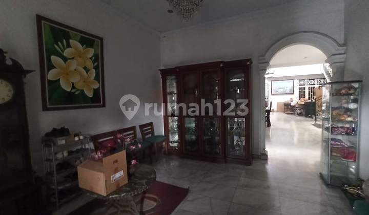 Rumah Tua Harga Super Murah di Kramat Jati, Jakarta Timur - Cash Only 2