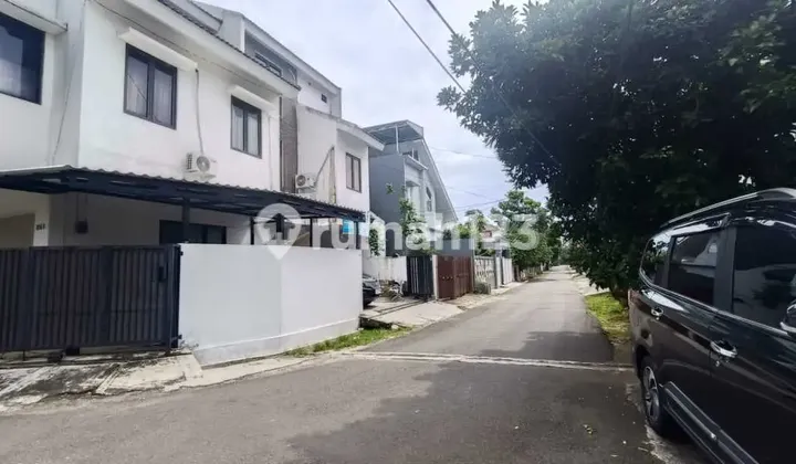 Dijual Murah Lelang! Rumah Hoek 3 Lantai di Perumahan Depkes Pasar Minggu Jakarta Selatan - Cash Only 2
