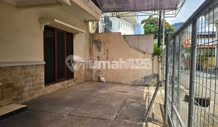 Dijual Sangat Murah! Rumah Cocok Kost di Jl Setiabudi V Jakarta Selatan Lt 344M2 Belakang Sudirman Good Invest Murah 2
