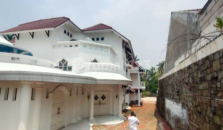 Tanah Berikut Rumah Mewah di Cipayung, Jakarta Timur- Cash Only Tanah Berikut Rumah Mewah di Cipayung, Jakarta Timur- Cash Only