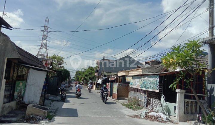 For Rent Quickly House Beside Main Road Taman Wisma Asri 2 North Bekasi Near Kampung Irian, Suitable for Business and Residence.