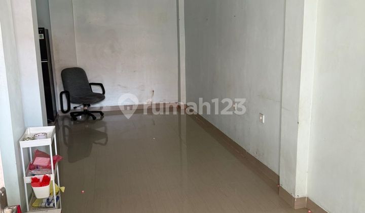 For Rent 1.5 Story Semi-Furnished House in Mutiara Gading City, Bekasi, Near Harapan Indah and Summarecon Crown Gading