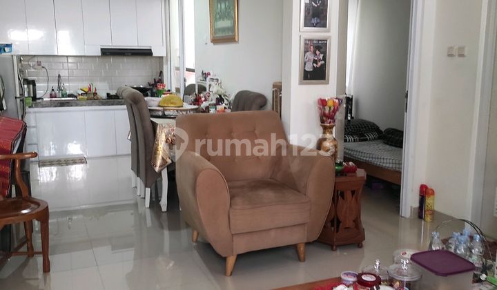 For Sale Ready-to-Occupy House. Strategic Location. Quiet and Comfortable House. 2