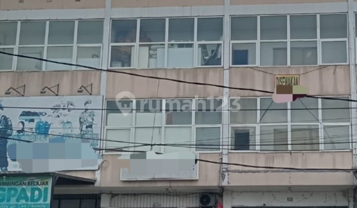 For Rent Strategic Shop House by Bogor Main Road Suitable for Office Shop House in Cimanggis 120.0 m² Unfurnished Freehold Title