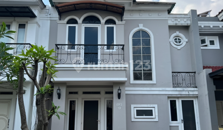 For Sale Luxurious and Comfortable House in Raffles Hills Cibubur Flood-Free
