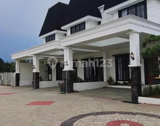 Rumah dengan Konsep American Classic Bagus