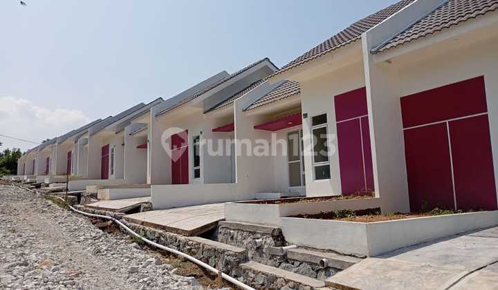 Subsidized House Near the Station and BSD. Flat Installment of 1 Million. 2