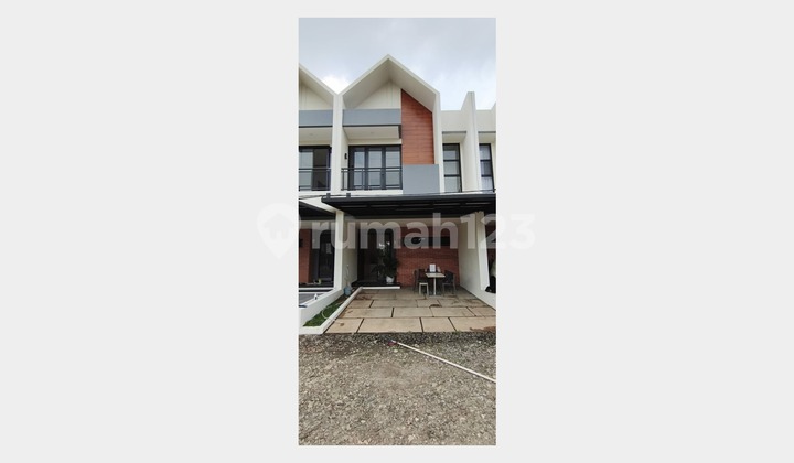 Rumah Mewah 2 Lantai Di Ciater BSD Fasilitas Lengkap 