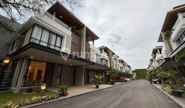 Affordable 3-Story House in Cirendeu Flood-Free