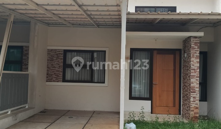 Rumah Siap Huni Lokasi Strategis Bebas Banjir Rumah Siap Huni Lokasi Strategis Bebas Banjir