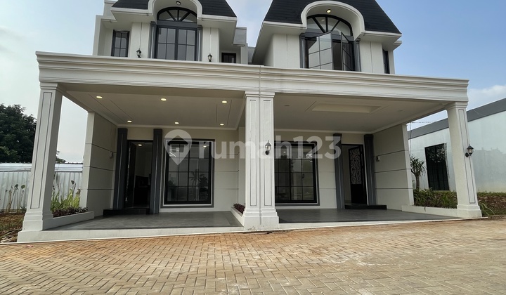 Rumah American Clasic Di Ciater Tangerang Selatan