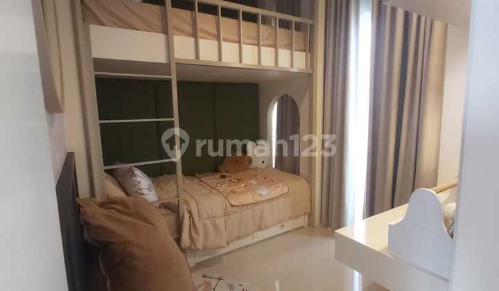 Rumah 2 Lantai Siap Huni di Dekat BSD Fasilitas Lengkap