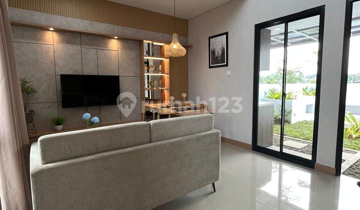 Ready-to-Occupy House Already Populated Flood-Free Ready-to-Occupy House Already Populated Flood-Free