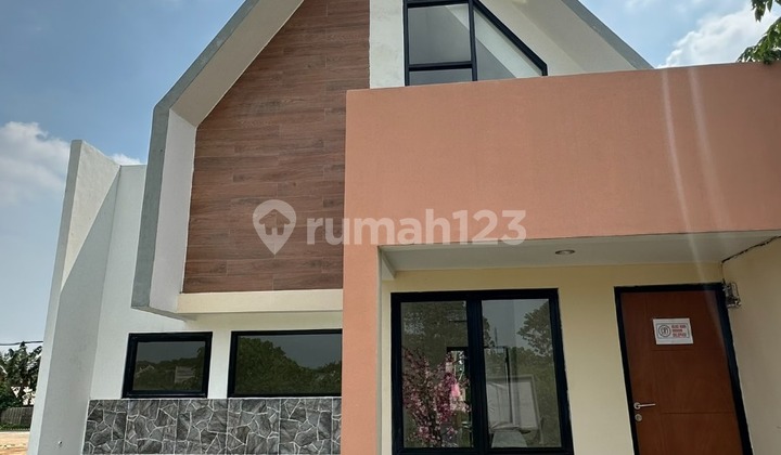 House Without BI Checking Near Station Strategic Location