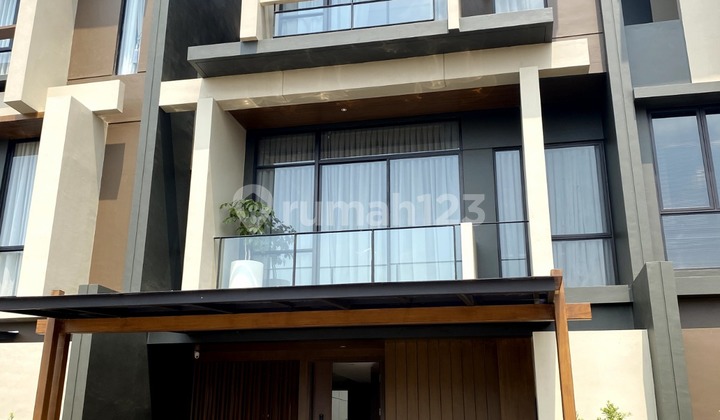 Rumah 3 Lantai Murah di BSD Lokasi Strategis Rumah 3 Lantai Murah di BSD Lokasi Strategis