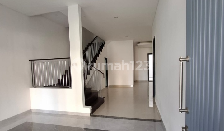 For Sale Modern Minimalist House Palm Beach, Pakuwon City (Brand New) 2